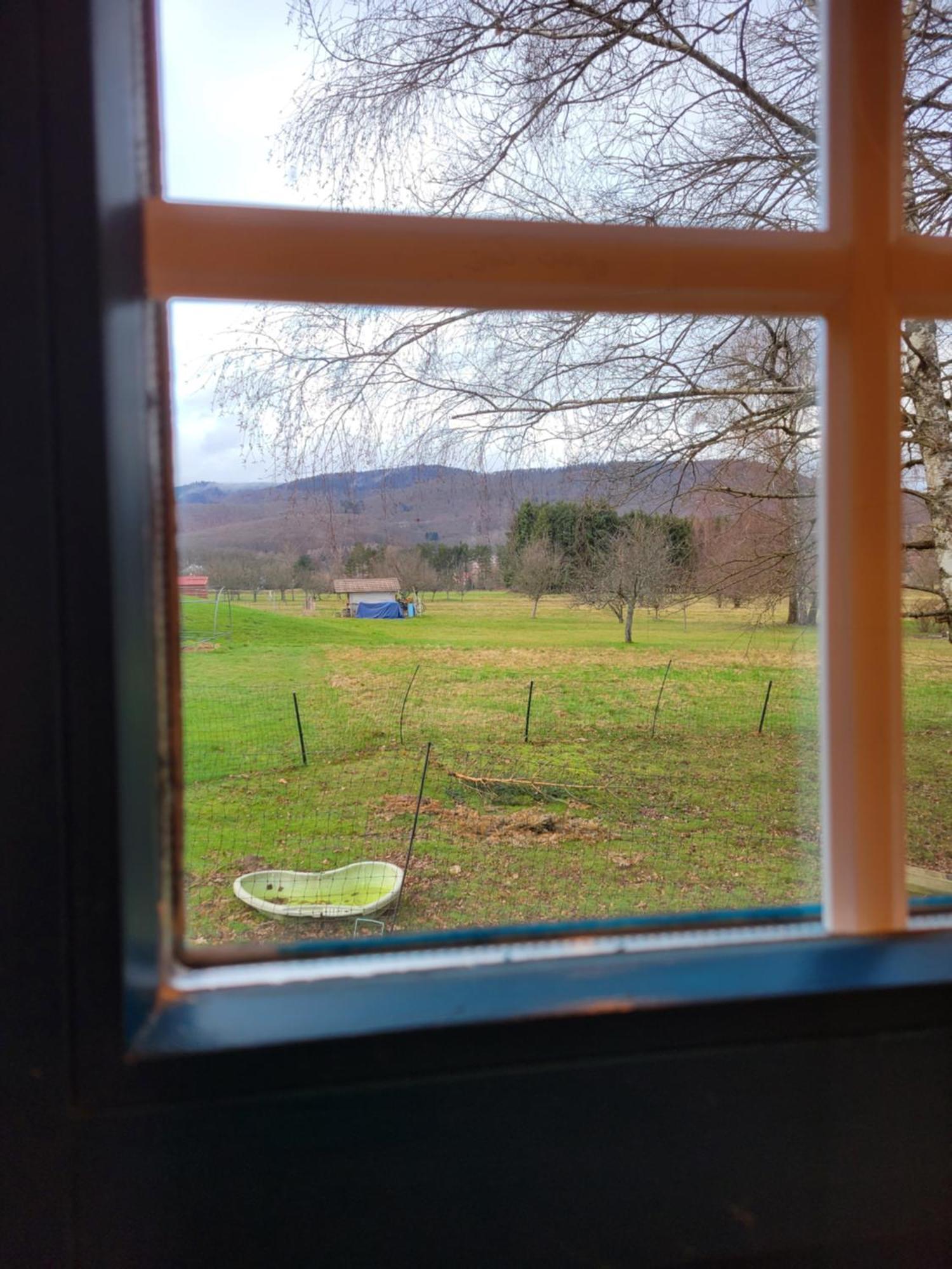 La Roulotte Tiny House Du Mond'Ideal Leval  Cameră foto